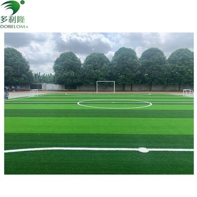 2.2-2.5kg PE 일직선 인위 잔디 축구 경기장 내구성 및 오래 지속